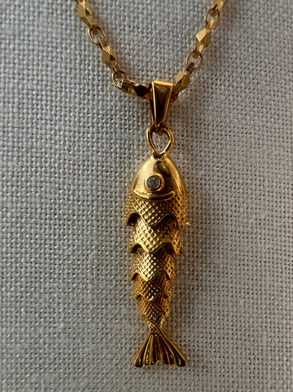 Pez Solitario Necklace