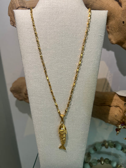 Pez Solitario Necklace