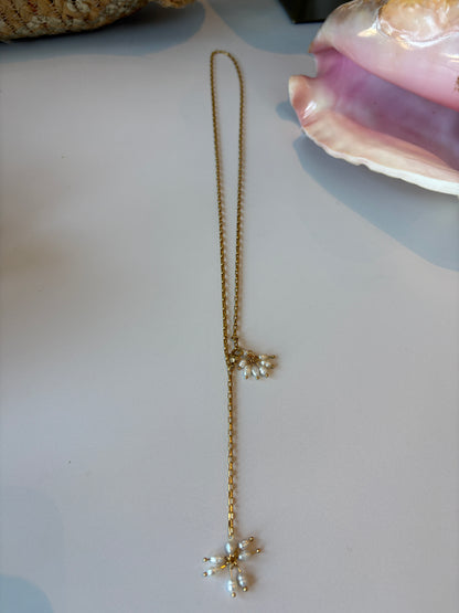 FLOWER BOLO NECKLACE