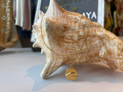 WAVE MEDALLION NECKLACE