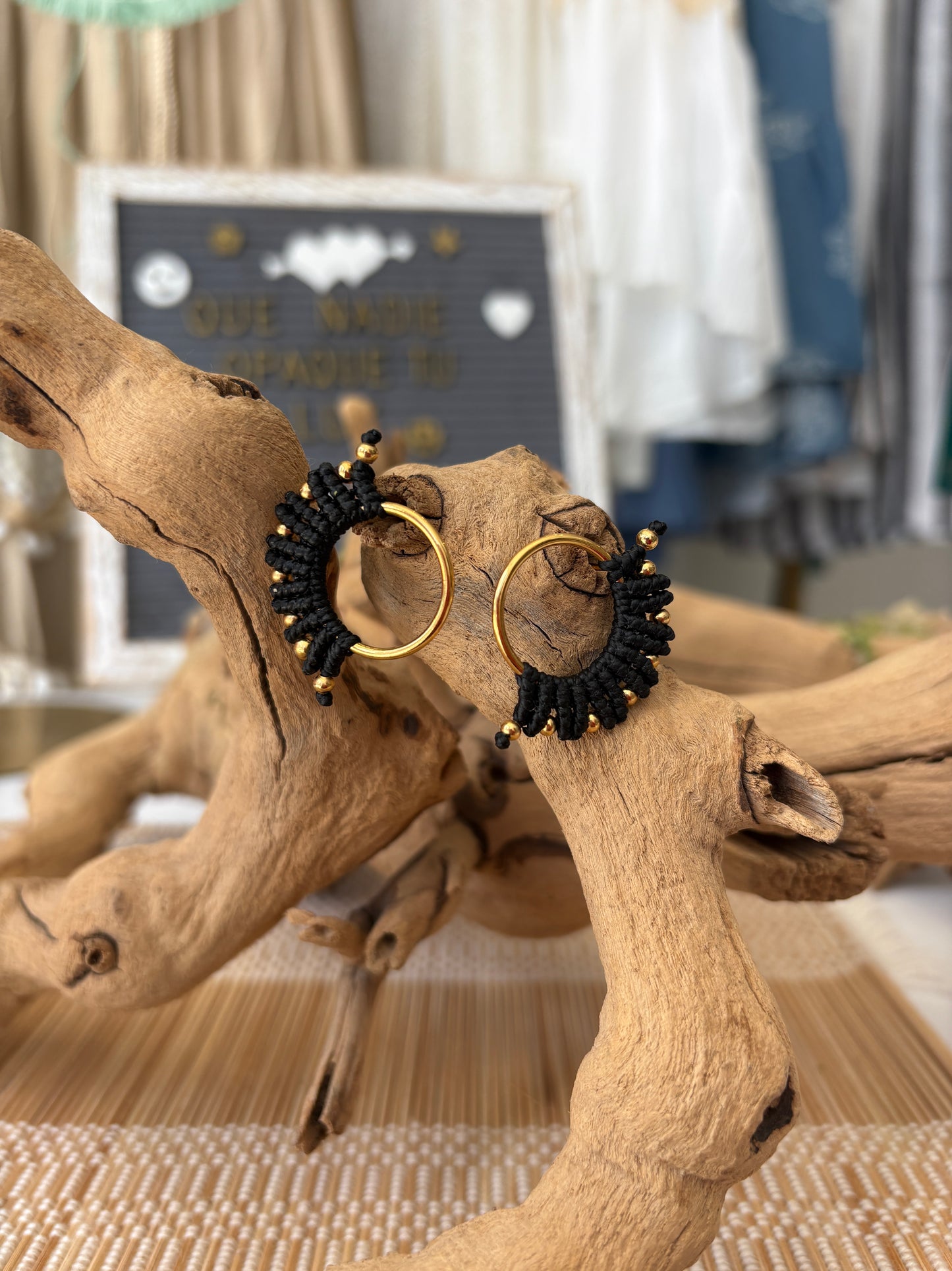 Topo Circular Earrings